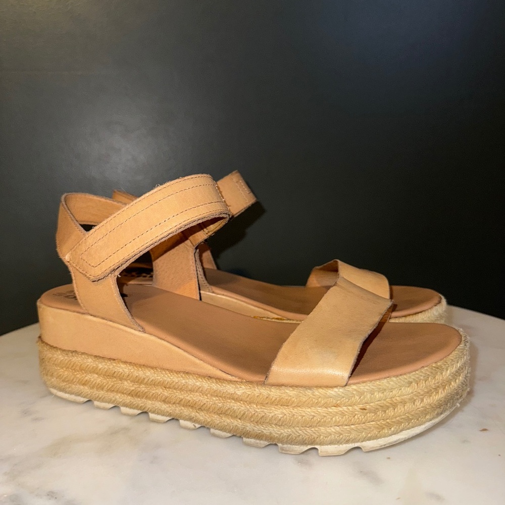 Sorel Women's | 9 | Cameron Flatform Sandals Espradille